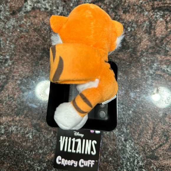 NEW- Disney Villains Creepy Cuff- Shere Kahn Jungle Book - Picture 2 of 4